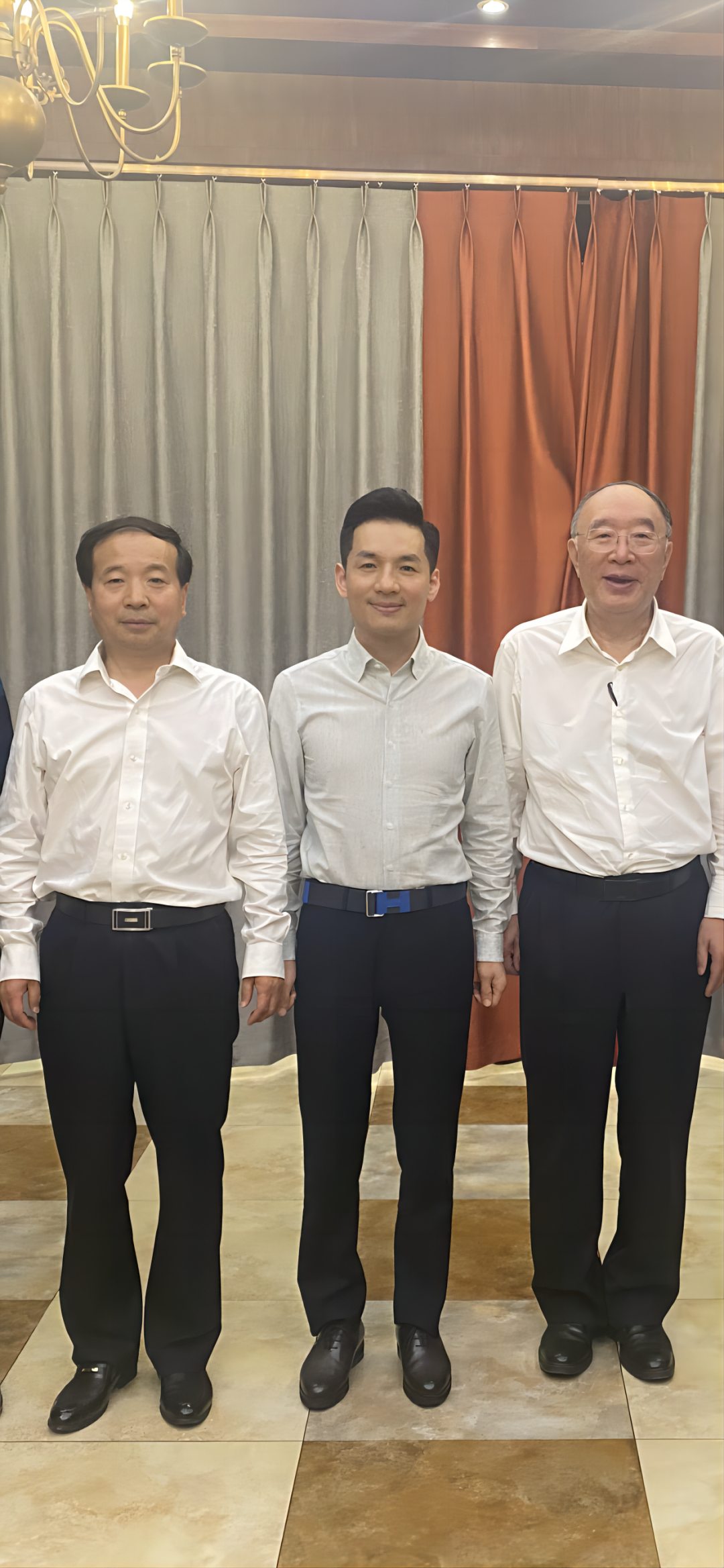 “中国文化金融平遥大会”隆重召开重庆市原市开云真人 开云真人平台长黄奇帆投资人张家豪等专家齐聚平遥(图8)